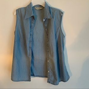 Eddie Bauer Sleeveless Button-down